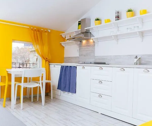 красив с отлична локация - синята мишка * Пловдив